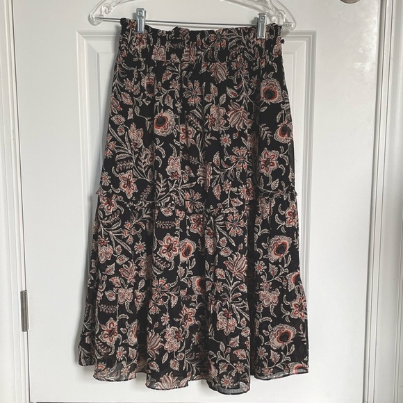 Lost + Wander Black Cream Floral Eclipse Of The Heart Midi Skirt- 35755 - Picture 5 of 10